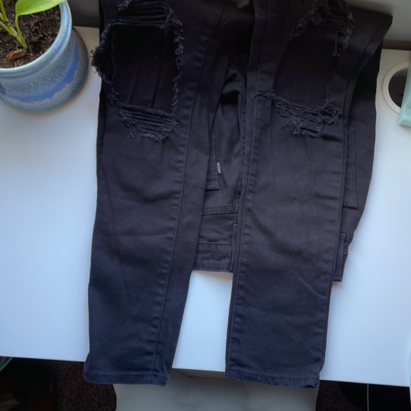 Black Levi Jeans - Picture 4 of 5